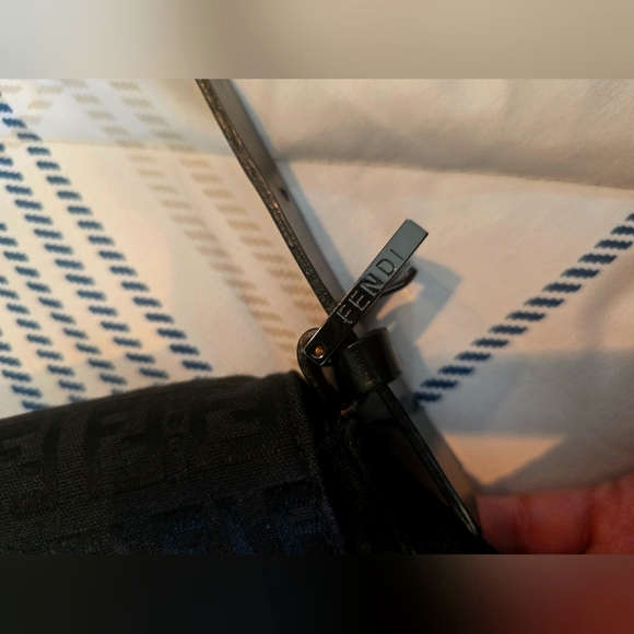 Fendi Mamma Baguette - Picture 14 of 16